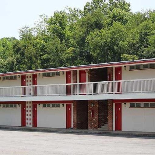 Hometown Staunton 2* Greenville